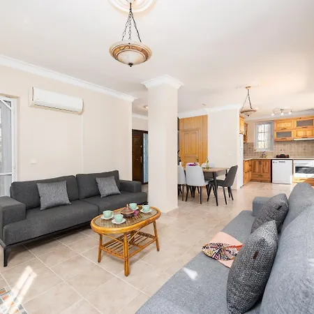 ヴィラ Begonvil フェティエ